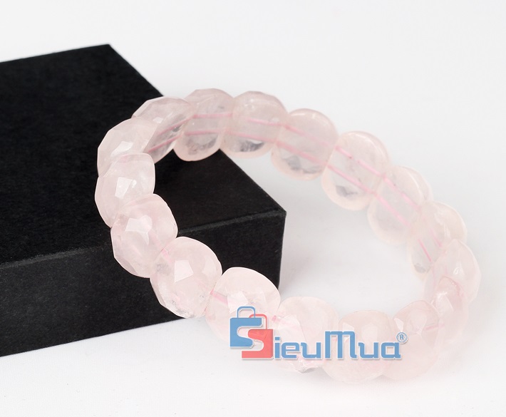 Thạch anh hồng được mệnh danh là “tình thương thạch” là biểu tượng của tình yêu, hôn nhân