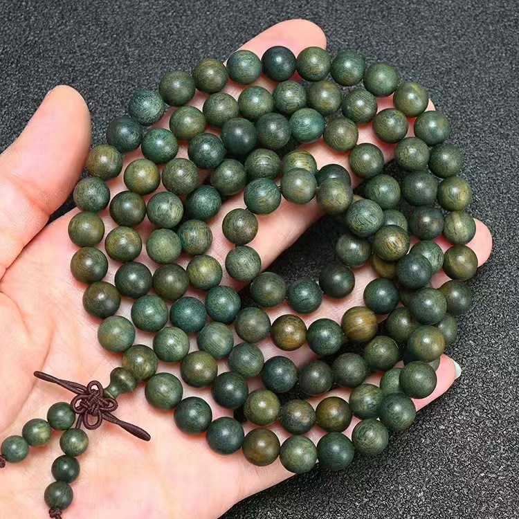 Gỗ đàn hương mang lại sinh khí, sức khỏe, sự may mắn, giàu sang và thịnh vượng