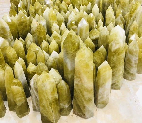 Ý nghĩa phong thủy của trụ thạch anh là gì?