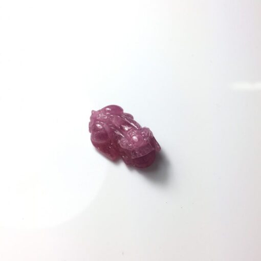 Mặt dây chuyền Tỳ hưu đá ruby Lục Yên cao cấp